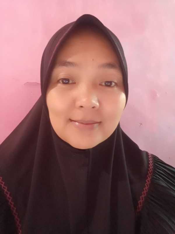 Ninawati, 37 tahun, Asal Pangandarain, Beberes momong, Pengalaman Pemula, Gaji 2.2jt
