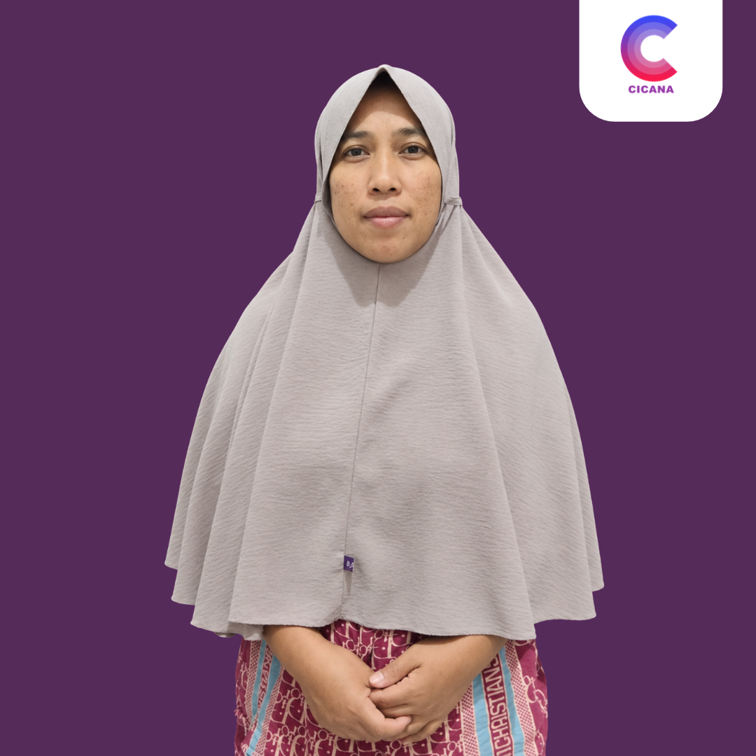 Nurjanah, 42 Tahun, Asal Purwakarta, Babysitter, Pengalaman 3tahun, Gaji 3.4 jt (Gaji belum termasuk uang cuti)